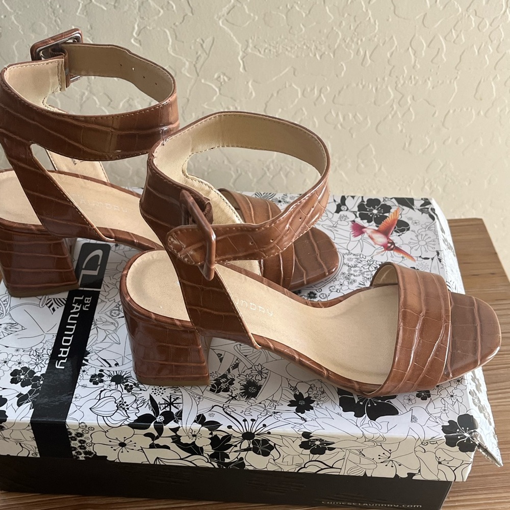 Chinese Laundry Brown Chunky Heel Sandals